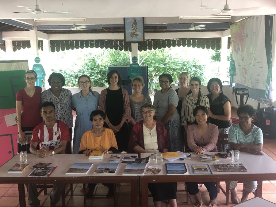 Sr Denise and Mindol Metta Karuna Cambodian team (seated) with MELF participants